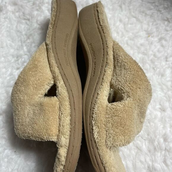 Vionic Relax Slippers terry cloth rubber soles with arch support size 7 - Picture 4 of 9